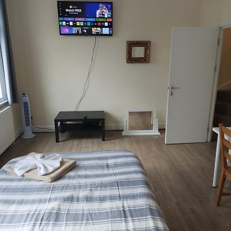 Family Friendly 3 Bedroom Flat Zone 2 - Children Stay Free! Λονδίνο Εξωτερικό φωτογραφία